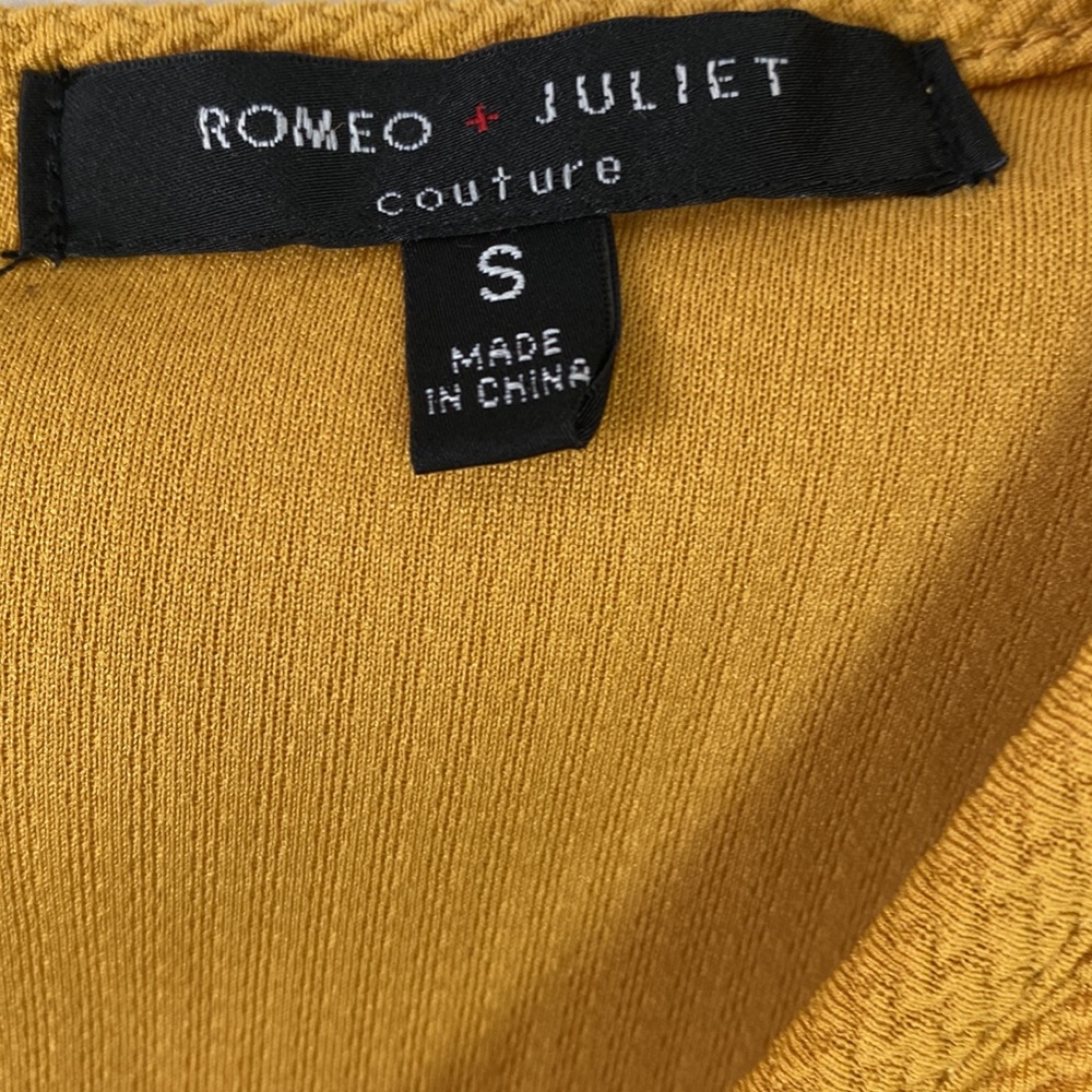 Romeo & Juliet Jumpsuit - Picture 3 of 6